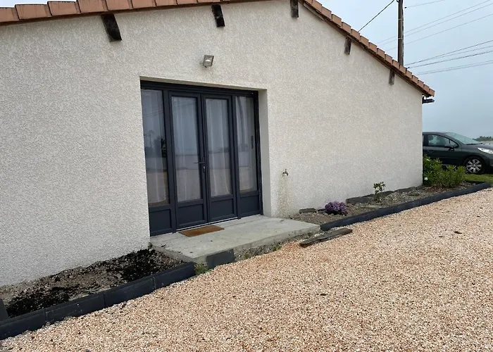 Petite Maison En Pleine Campagne
